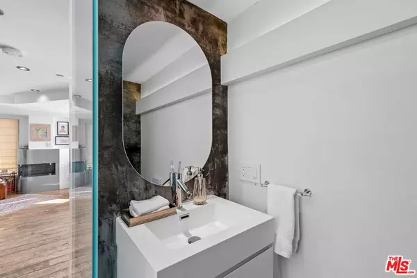 Santa Monica, CA 90401,11 Marine Terrace #1