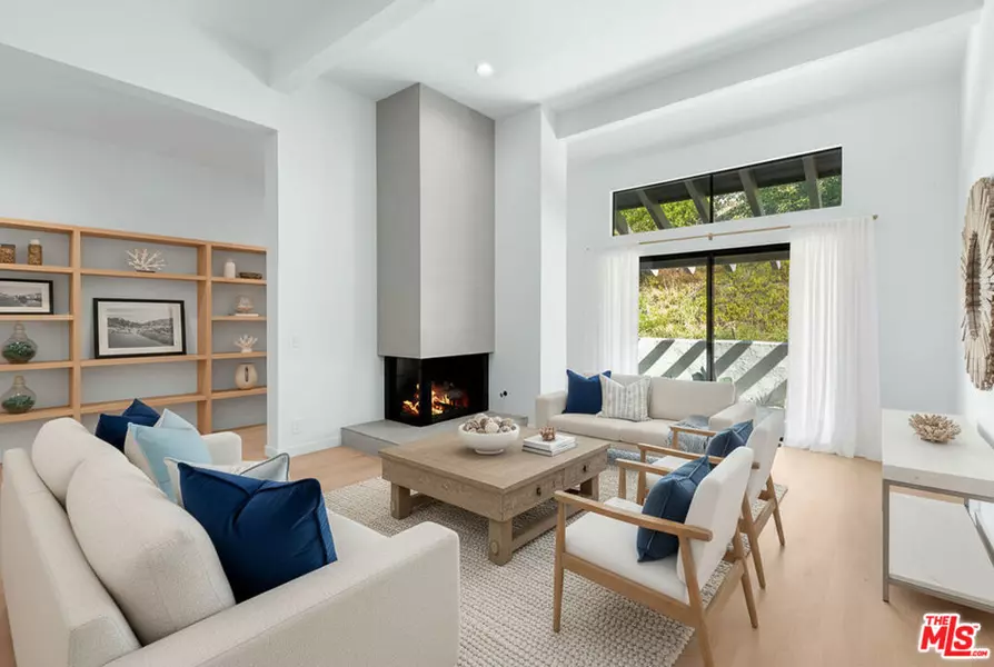 1566 Michael LN, Pacific Palisades, CA 90272