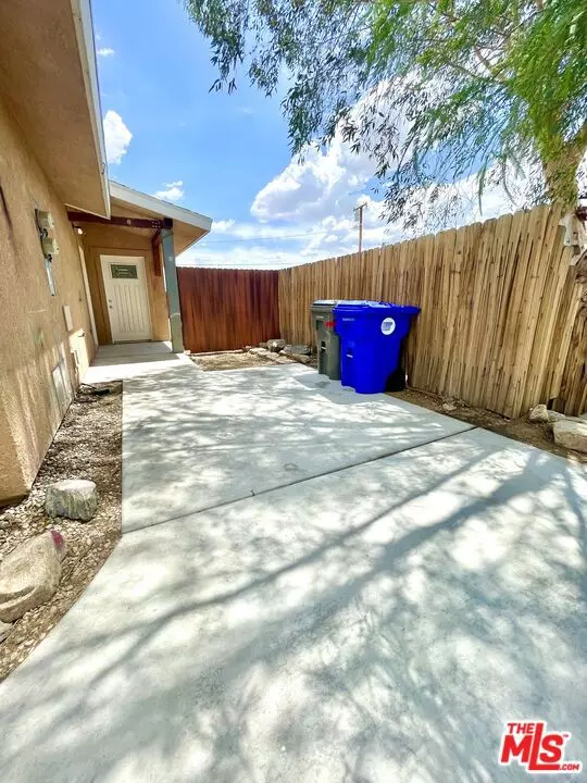 29 Palms, CA 92277,6587 Oasis AVE #B