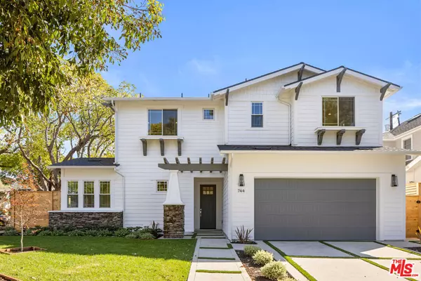 Pacific Palisades, CA 90272,744 Almar AVE