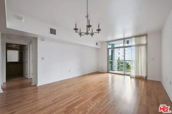Marina Del Rey, CA 90292,13700 Marina Pointe DR #714