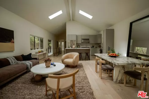 2351 Mariscal LN, Los Angeles, CA 90046