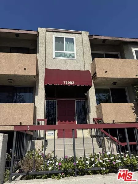 13903 Sherman WAY #7, Van Nuys, CA 91405