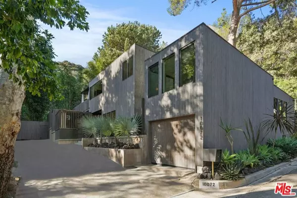 Beverly Hills, CA 90210,10072 Westwanda DR