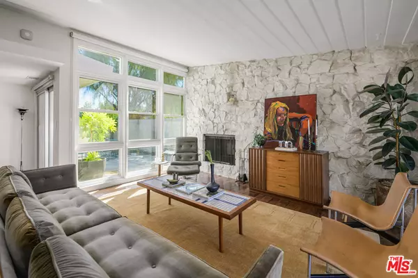 1856 Hi Point ST, Los Angeles, CA 90035