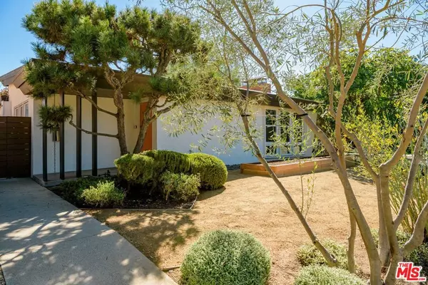 Los Angeles, CA 90035,1856 Hi Point ST