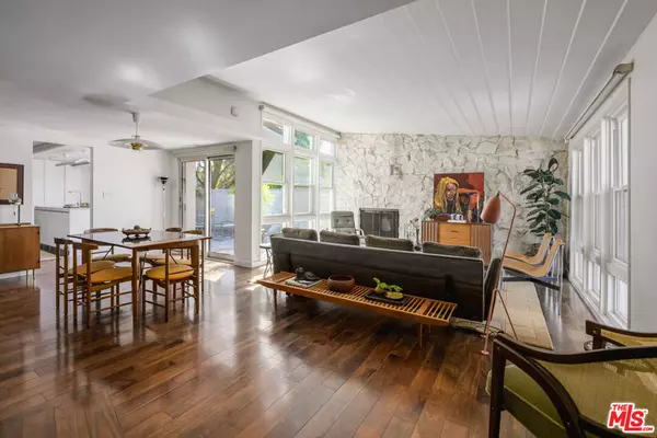 1856 Hi Point ST, Los Angeles, CA 90035