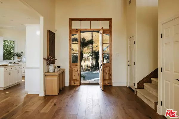 Pacific Palisades, CA 90272,16844 Calle De Sarah