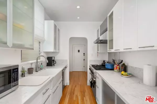 West Hollywood, CA 90046,1345 N Hayworth AVE #206