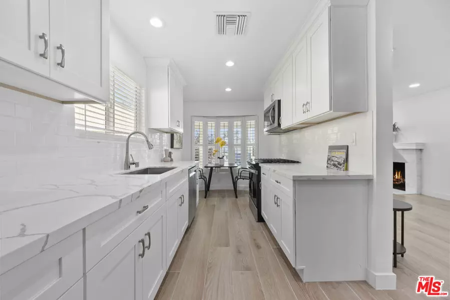4243 W 58th PL, Los Angeles, CA 90043