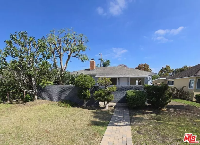 2520 Midvale AVE, Los Angeles, CA 90064