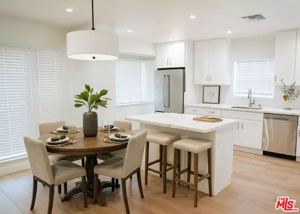 10233 S 5th AVE, Inglewood, CA 90303