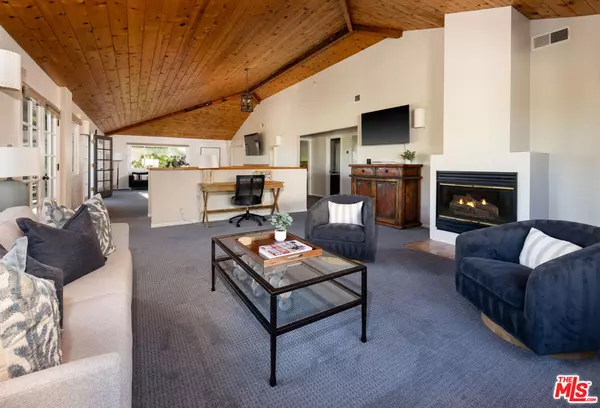 Santa Barbara, CA 93109,1624 Shoreline DR