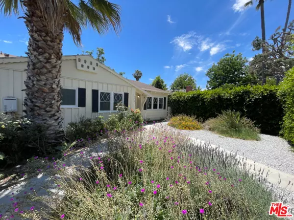 Van Nuys, CA 91406,15328 Vose ST