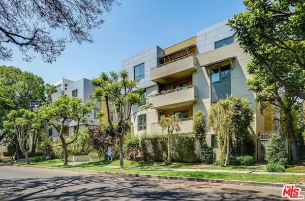 Los Angeles, CA 90025,1517 S Bentley AVE #205