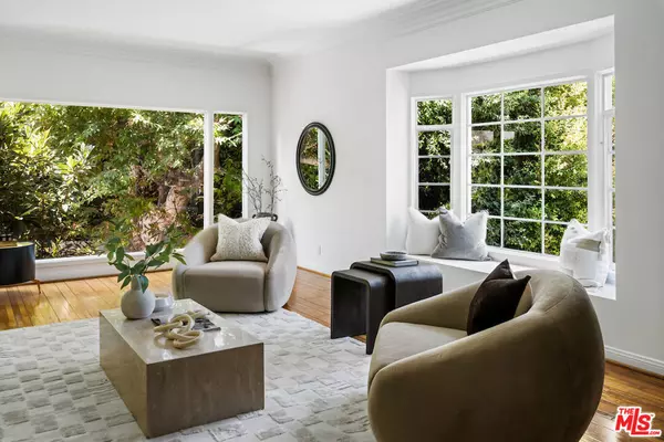 Los Angeles, CA 90068,5700 Spring Oak DR