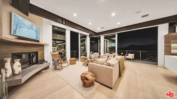 Topanga, CA 90290,2915 Tuna Canyon RD