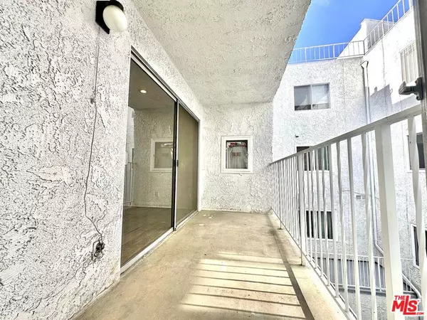 Los Angeles, CA 90035,1515 S Beverly DR #306