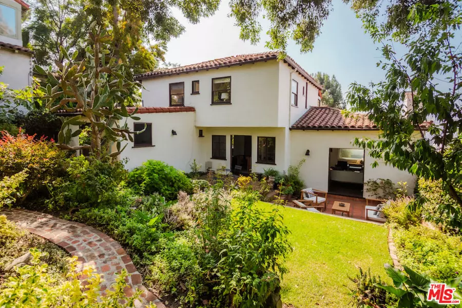 3877 Franklin AVE, Los Angeles, CA 90027