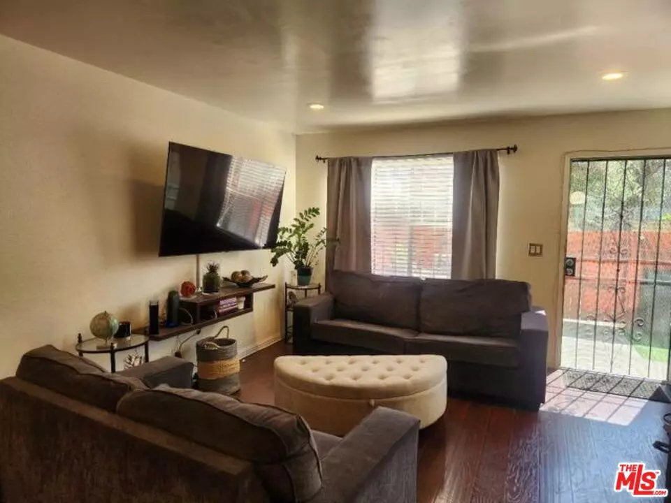 Compton, CA 90220,157 S Wilmington AVE #I