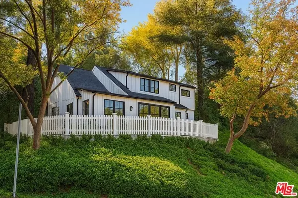 14807 Round Valley DR, Sherman Oaks, CA 91403