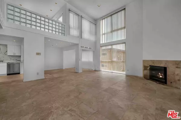 Playa Del Rey, CA 90293,15 63rd AVE #3