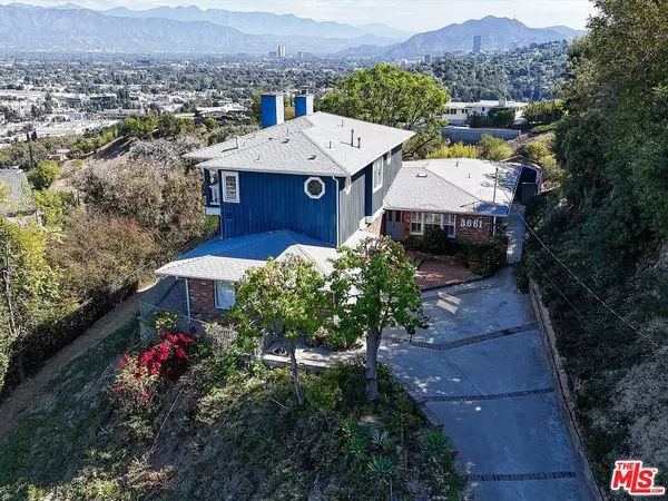 Studio City, CA 91604,3661 Sunswept DR