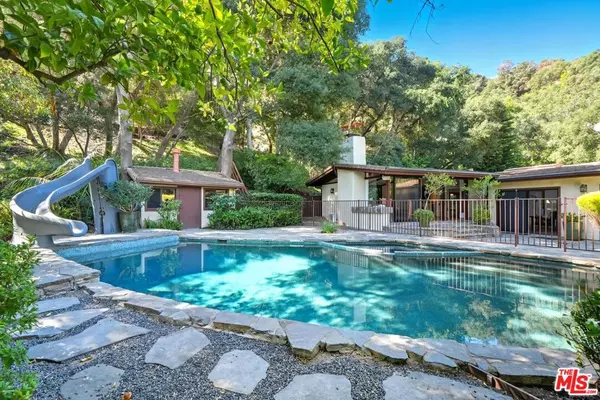 Los Angeles, CA 90049,1821 Old Ranch RD