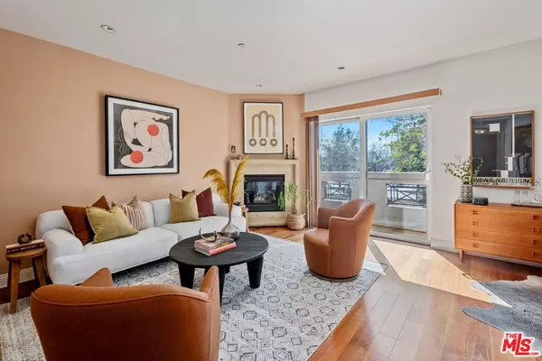 5401 Morella AVE #4, Valley Village, CA 91607