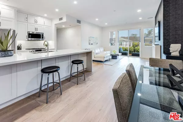 North Hollywood, CA 91601,4820 Bellflower AVE #208
