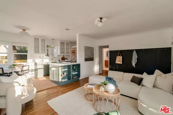 Burbank, CA 91506,930 N Keystone ST