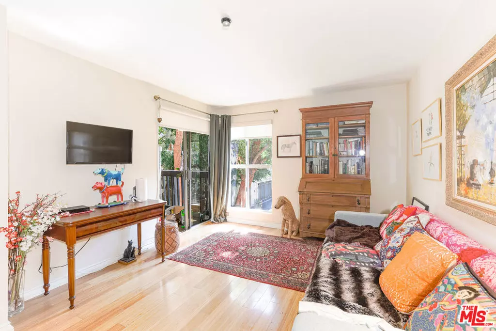 Culver City, CA 90230,8105 Raintree CIR