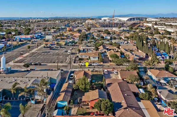 Inglewood, CA 90303,3934 W 106th ST