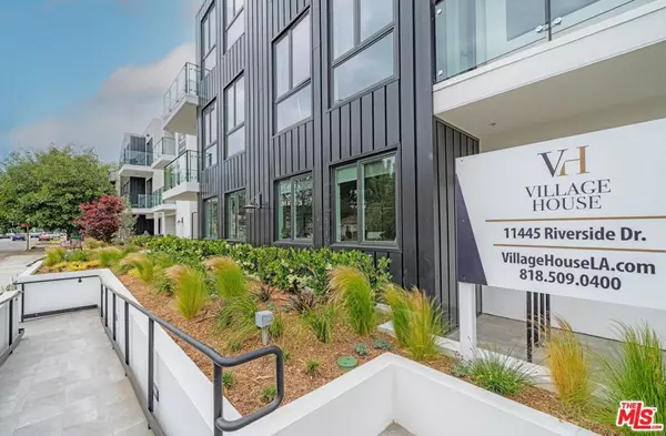 North Hollywood, CA 91602,11445 RIVERSIDE DR #309