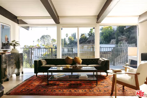 2808 Lambert DR, Los Angeles, CA 90068