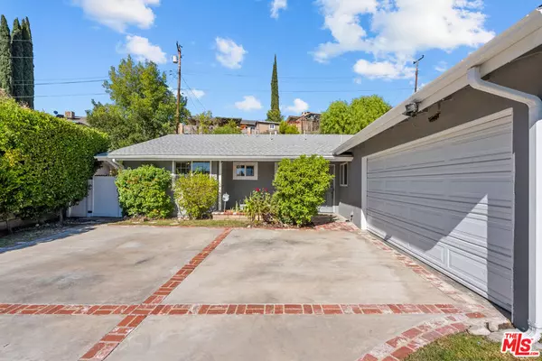 Canyon Country, CA 91351,19845 Steinway ST