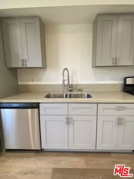 1404 Hollister ST #A, San Fernando, CA 91340