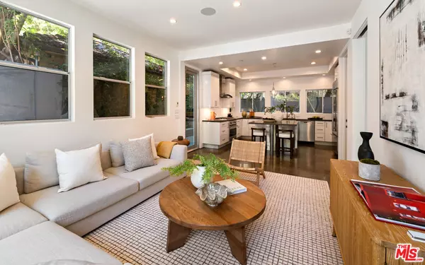 Santa Monica, CA 90403,2009 Montana AVE