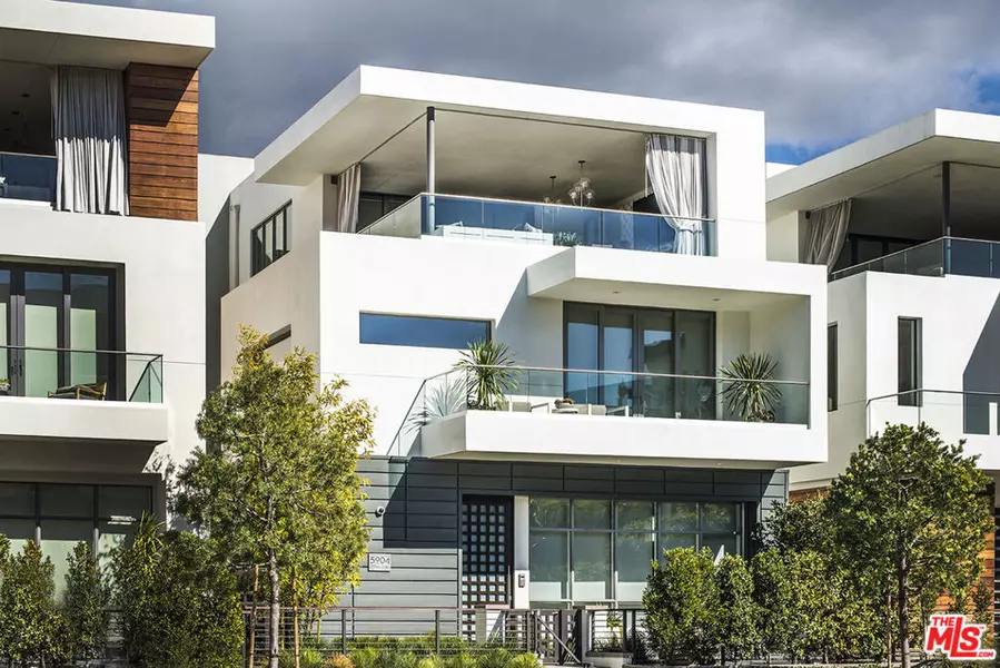 5904 Village DR, Los Angeles, CA 90094