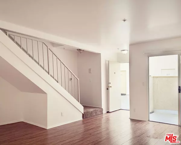16037 Vanowen ST #112, Van Nuys, CA 91406