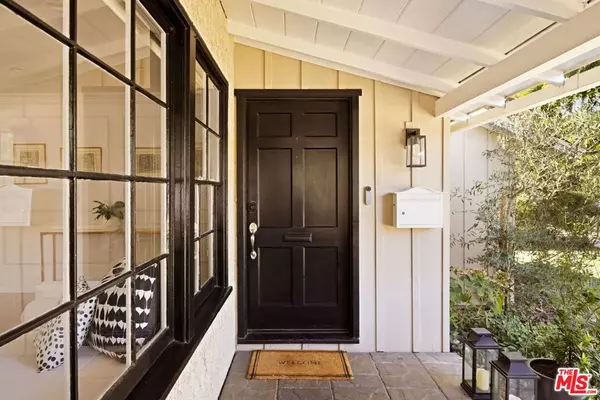 Sherman Oaks, CA 91423,13128 Hartsook ST