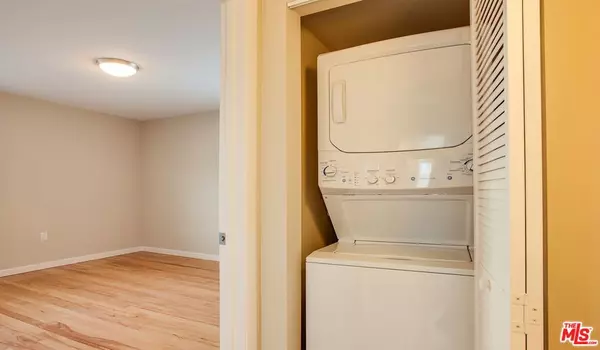 Venice, CA 90291,936 Lake ST #4