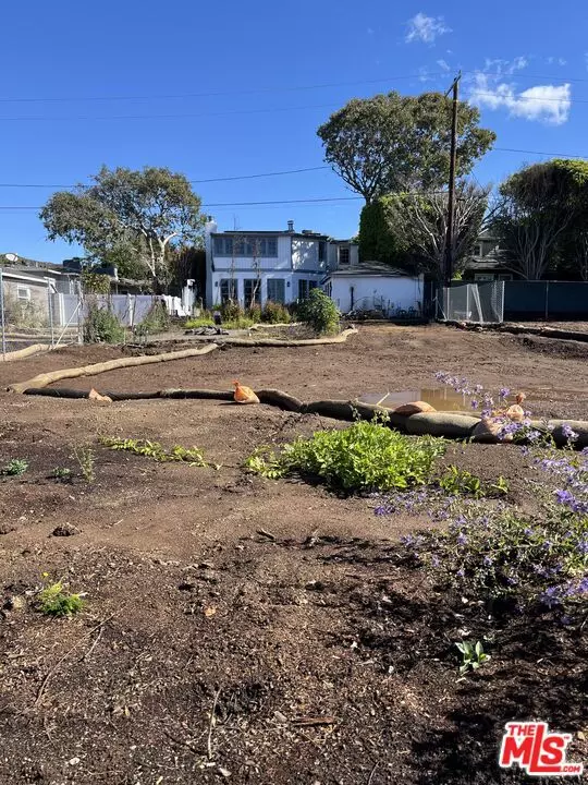 16055 Temecula ST, Pacific Palisades, CA 90272