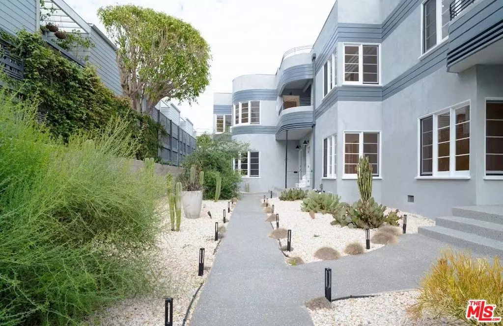 Santa Monica, CA 90403,1021 17th ST #A