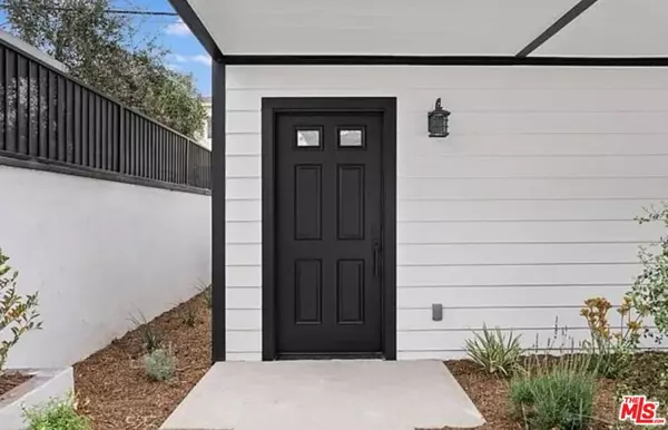 Long Beach, CA 90805,6132 Myrtle AVE