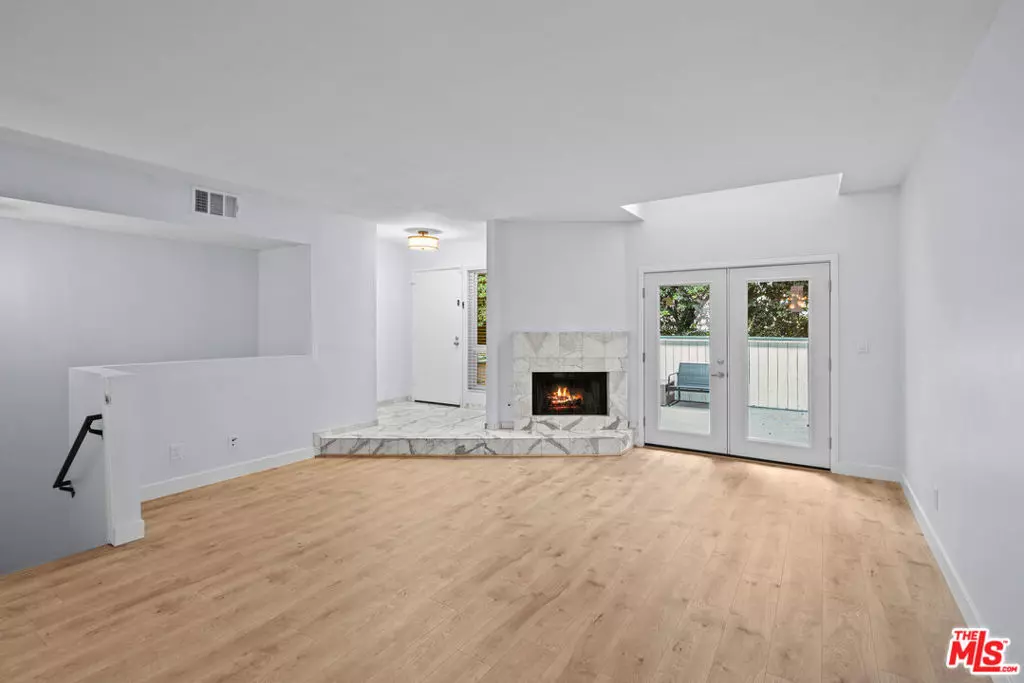 Canoga Park, CA 91304,7904 Topanga Canyon BLVD #6