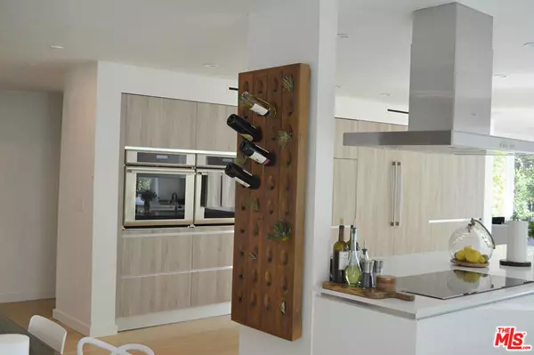 2248 Greenfield AVE, Los Angeles, CA 90064