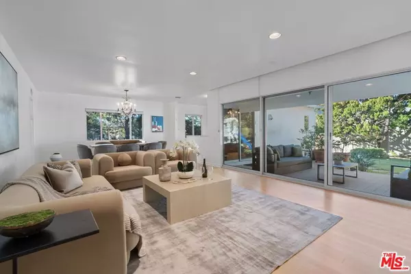 Los Angeles, CA 90035,1601 S Beverly DR