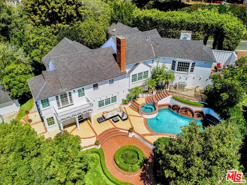 657 N Saltair AVE, Los Angeles, CA 90049