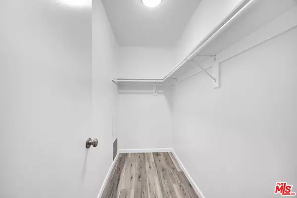 Culver City, CA 90230,11109 Summertime LN